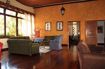 Hotel Recanto Sao Cristovao - Proximo Ao Parque Tarundu Campos do Jordão